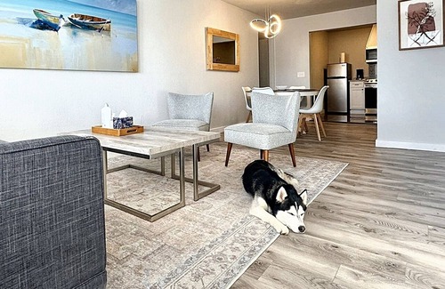 Central Oklahoma City Maison | Full-Kitchen 2BR | $1900/month #41A | Queen Beds