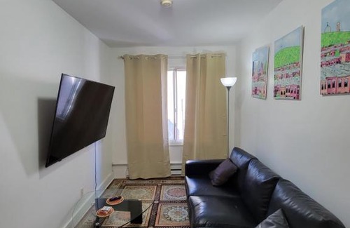 Plateau Mont Royal Appartement | Full kitchen - Fast Wifi - Bar and Restaurants Hotel #4