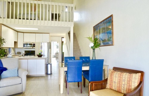 Kihei Copropriété | VUE PLEINE OCÉAN MODERNE SPACIEUX HAUT DE GAMME REMODELÉ A / C DANS LE SALON + CHAMBRES