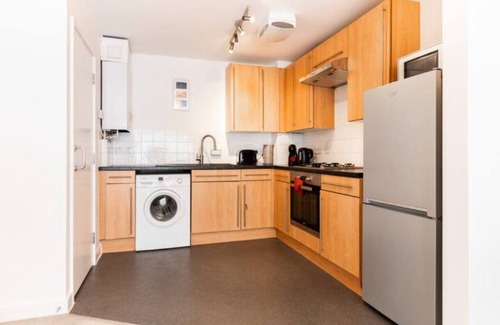 Larkhall Appartement | Full of light 1BR apartment in Stockwell