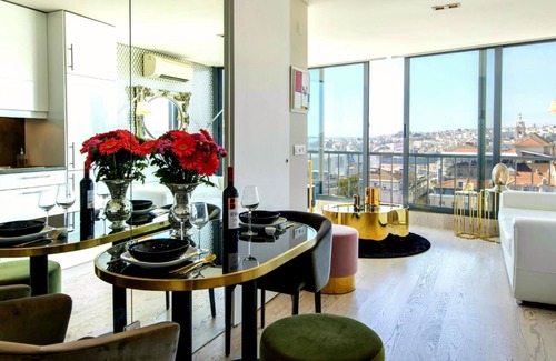 Chiado Appartement | Full Sky in Chiado by LovelyStay