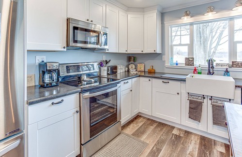 Ray County Cottage | Full Vacation Home on The Farm in Swafford Valley