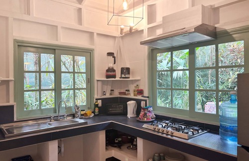 Cocles Maison | Bungalow entièrement équipé dans un magnifique jardin dans la jungle, près des plages