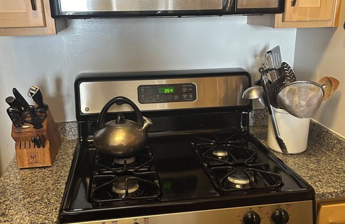 Clarendon Appartement | Fully equipped 1-bedroom, pool, gym & parking in Clarendon, Arlington