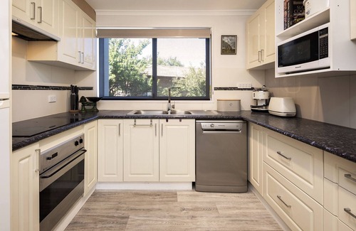 Jindabyne Appartement | Toute la maison, très bien situé avec un espace pour une famille