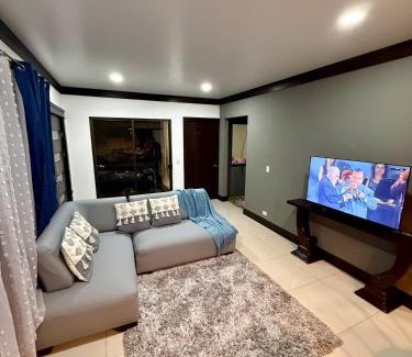 San Pablo de Heredia Maison | Fully Equipped 3 beds 2 cars 20-min airport