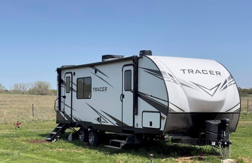 Belfield Maison | Fully Equipped Camper-Quiet Campground near Medora