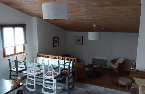 Fraize Cottage | Gîte tout équipé dans belle propriété équestre et agricole