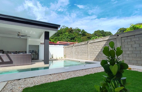 Punta Leona Maison | Fully equipped house, 5 minutes from magnificent beaches.