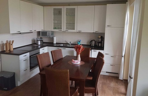 Nienhagen Appartement | Grand appartement de 3,5 pièces entièrement équipé à seulement 350 m de la mer Baltique