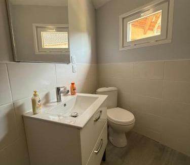 Montreuil-Bellay Appartement | Fully equipped one-bedroom apartment, unpack your bags