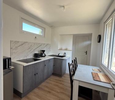 Montreuil-Bellay Appartement | Fully equipped one-bedroom apartment, unpack your bags