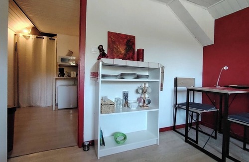 Massiac Appartement | Fully-equipped private room in volcano country