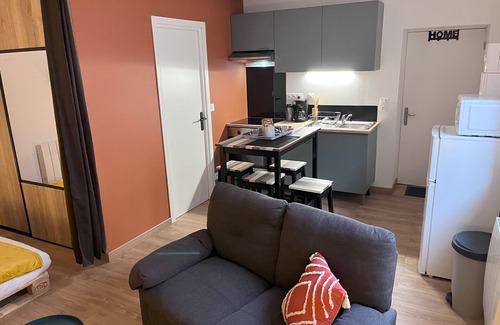 Luneville Appartement | Studio tout équipé à deux pas du Château de Lunéville