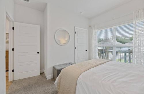 Tallahassee Maison | Fully-Fenced Backyard l Perfect for Families and Groups