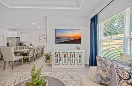 Tallahassee Maison | Fully-Fenced Backyard l Perfect for Families and Groups
