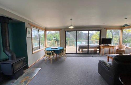 Lunawanna Maison | Fully fenced, wrap around decks, water on 3 sides