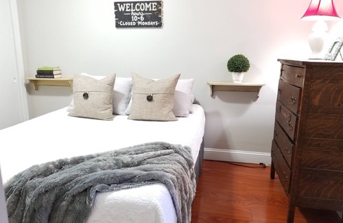 Nashua Copropriété | Fully Furnished 1st Floor, 1 Bed, 1 Bath Condo