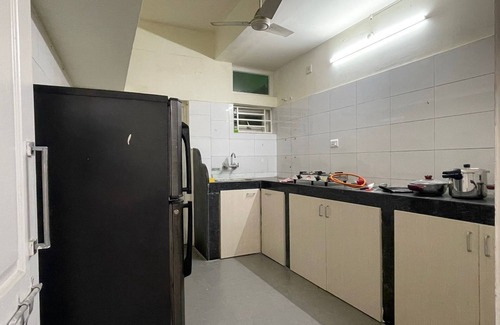 Mehdipatnam Appartement | Fully Furnished 2BR Home Ideal for Work & Family Stays – Hyderabad