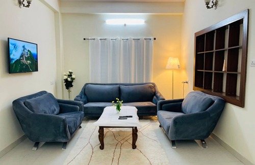 Mehdipatnam Appartement | Fully Furnished 2BR Home Ideal for Work & Family Stays – Hyderabad