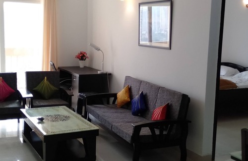 Greater Noida Appartement | Fully Furnished 3 Bedroom Apartment@ Greater Noida