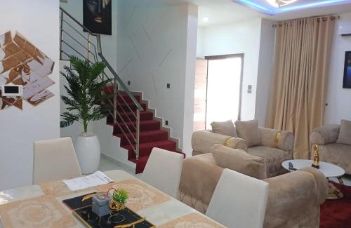 Ishara Appartement | Fully Furnished and Serviced 4Bedrooms Duplex