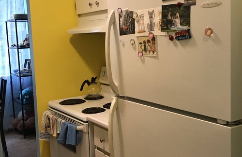 West Vancouver Appartement | Appartement entièrement meublé dans un quartier calme, emplacement idéal!