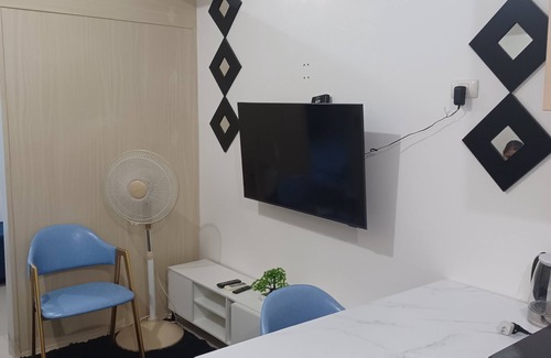 Highway Hills Copropriété | Fully Furnished Condo at SMDC