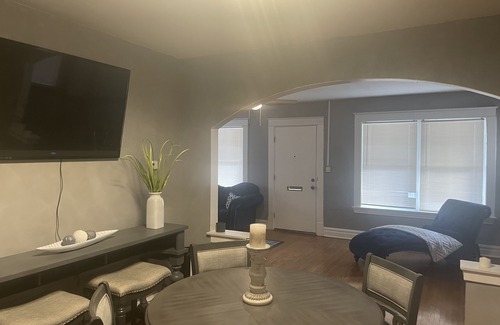 St. Louis Maison | Fully furnished modern home, all access.