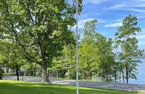 Town of Varick Maison | Fully Furnished Seneca Lake Lakefront Rental