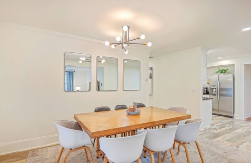 Mount Pleasant Maison | Fully Loaded Home ~ Kid Friendly ~ Outdoor Space