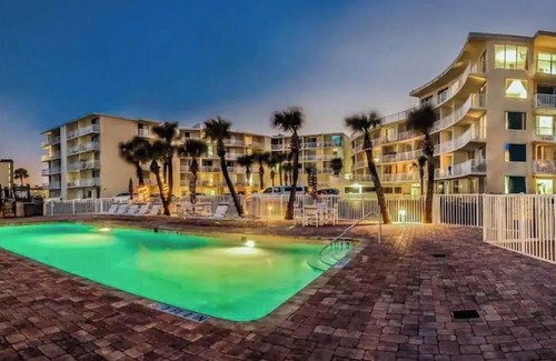 Bostwick Park Appartement | Fully remodeled 1 bedroom studio