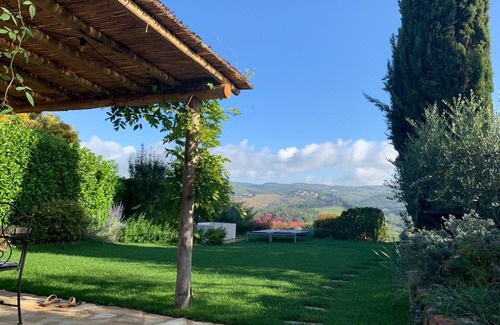 Castellina in Chianti Maison | Maison de campagne Chianti entièrement rénovée, à 10 min de Sienne; une vue imprenable
