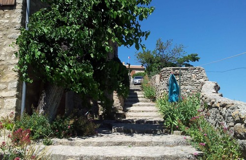 Mollans-sur-Ouveze Maison | Maison de village entièrement rénovée, Drôme Provençale près Ventoux, Escalade