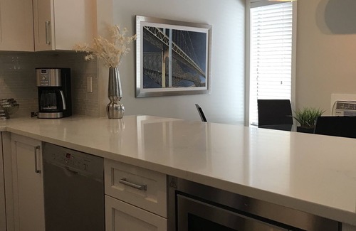 Saskatoon Appartement | Appartement entièrement rénové de 2 chambres et 1 salle de bain près de la 8e rue