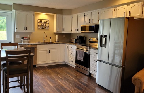 Burdett Appartement | Fully renovated apartment in the heart of the Finger Lakes