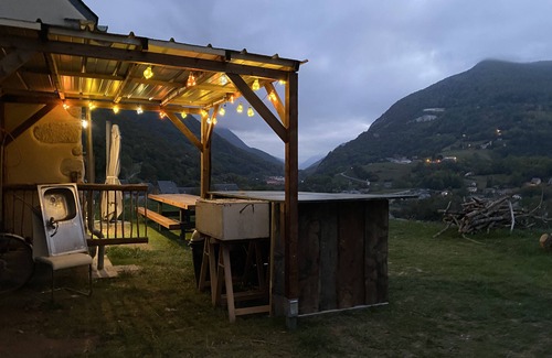 Sarrancolin Maison | grange entierement rénovée avec vue imprenable sur la vallée.