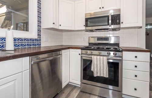 Ann Arbor Maison | Fully Renovated Centrally Located House in Ann Arbor