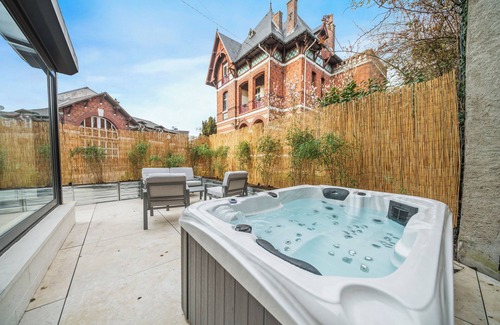 Pont-a-Mousson Maison | Fully renovated 1875 character house with private Jacuzzi and terrace.