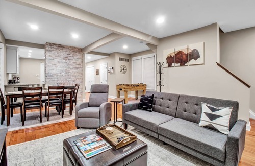 Front Park Maison | Maison entièrement rénovée dans un quartier très piétonnier; proche de tous!
