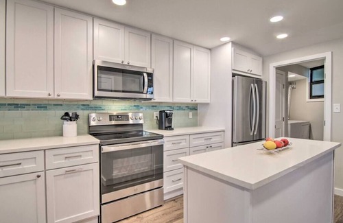 Bethany Beach Copropriété | Fully Renovated Ocean Front Condo at Sea Colony