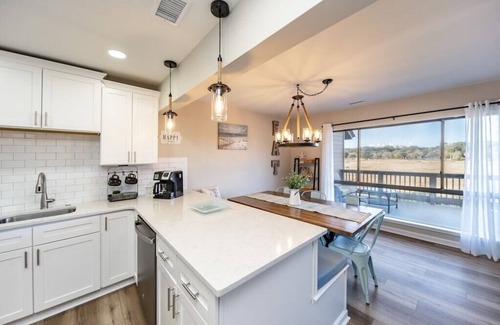 Litchfield by the Sea Villa | Fully Renovated Beach Villa-Litchfield by the Sea! Short walk to beach and pool!