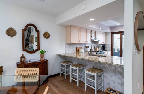 Spinnaker Beachhouses Villa | Fully Renovated! Beautiful 2BR/2BA Villa! Walk to Beach & Club! Amenity Cards! Dog Friendly!