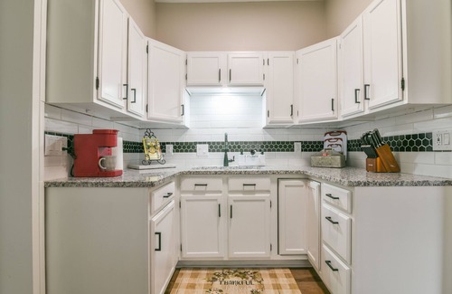 Wichita Cottage | Fully Updated Bungalow Style - Close to Downtown