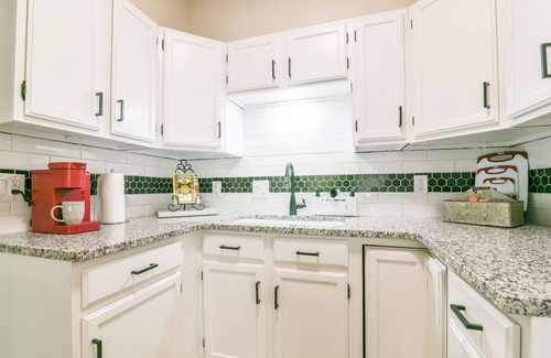 Wichita Cottage | Fully Updated Bungalow Style - Close to Downtown