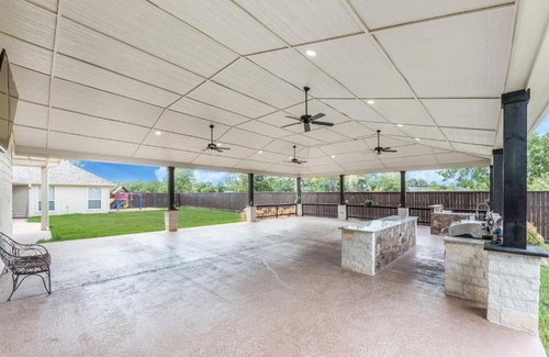 Clodine Maison | Fulshear Home & Gardens