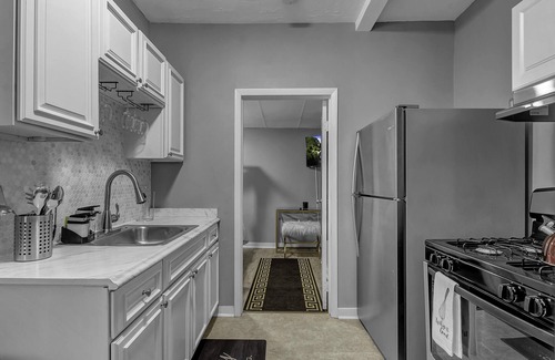 Allentown Appartement | ⭐FUN 3D Wall, HANGING SWING. ALLENTOWN, NEAR EVERYTHING!⭐