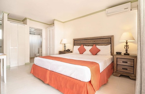 Worthing Hôtel | Fun at Dover Beach! W/ Private Balcony & Kitchenette! FREE Parking, Pool
