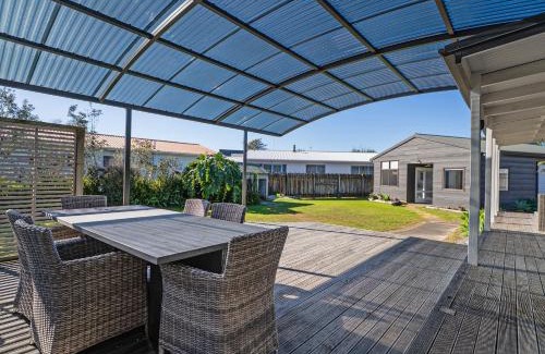 Whangamata Maison | Fun at Whangamata - Whangamata Holiday Home