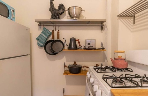 Lower Lawrenceville Appartement | Fun Designer space with Patio!